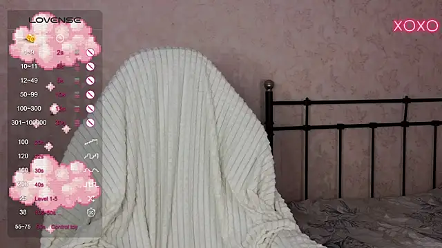 lil luna x online show from February 2025 12:54:02 PM