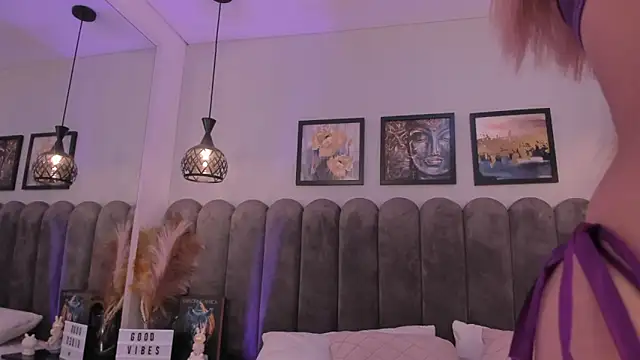 cute  cherry  online show from March 2026 08:35:02 PM