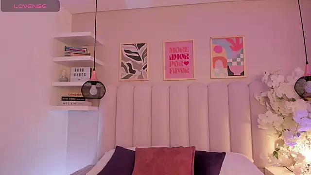 cute  cherry  online show from November 2025 09:07:01 PM