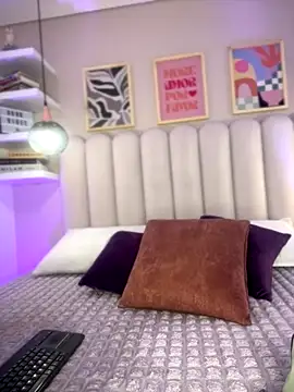 cute  cherry  online show from November 2025 07:52:02 PM