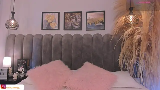 cute  cherry  online show from April 2026 07:20:02 PM