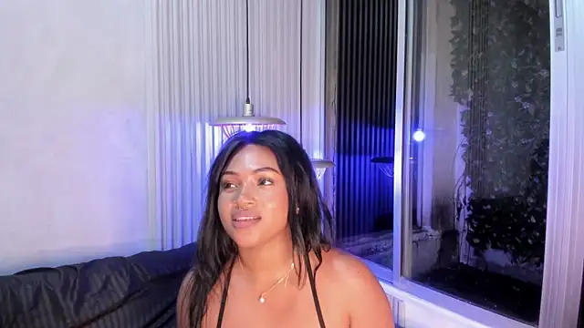 Snapshot of Aluna_sweet chatting on February 2025 08:53:02 PM Aluna sweet online show from February 2025 08:53:02 PM