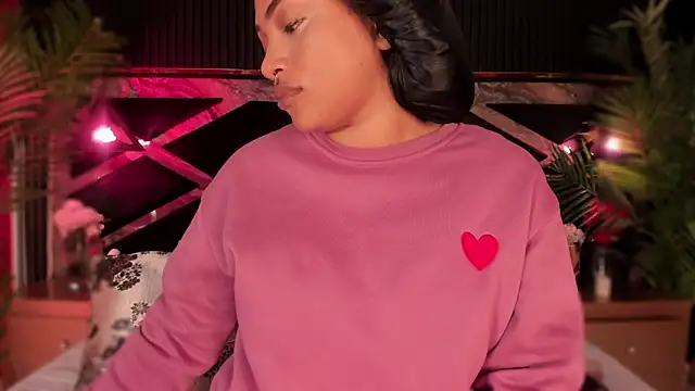 Aluna sweet online show from November 2025 11:41:02 PM