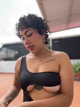 ZahaRoseee online show from February 2026 10:42:02 PM