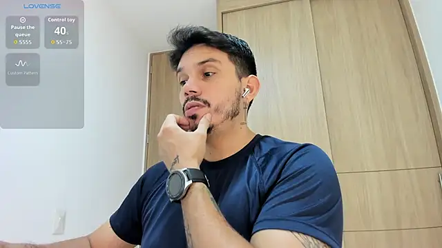 Snapshot of alejandro_stark chatting on November 2025 10:40:01 AM alejandro stark online show from November 2025 10:40:01 AM