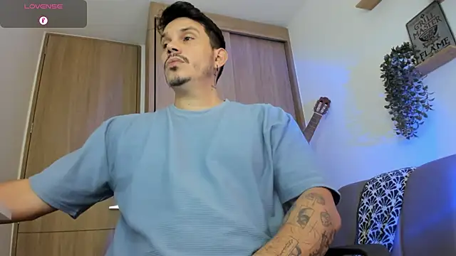 alejandro stark online show from May 2026 03:43:02 PM