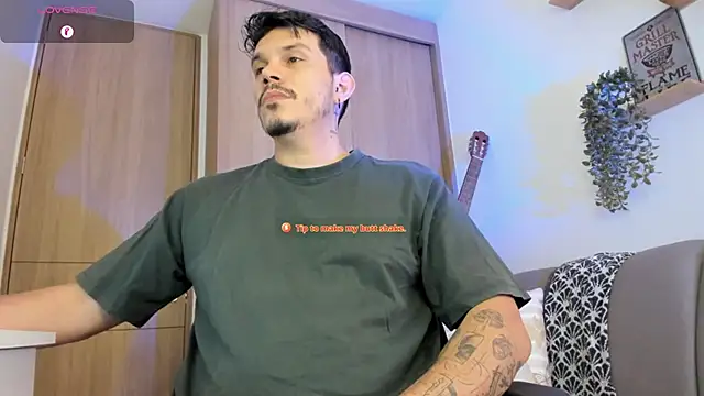 Snapshot of alejandro_stark chatting on June 2026 09:37:02 PM alejandro stark online show from June 2026 09:37:02 PM