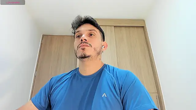 Snapshot of alejandro_stark chatting on October 2025 01:39:01 AM alejandro stark online show from October 2025 01:39:01 AM