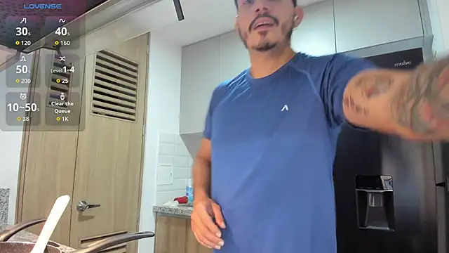 alejandro stark online show from September 2025 07:53:02 PM