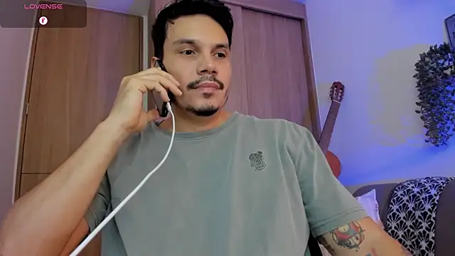 Snapshot of alejandro_stark chatting on July 2026 05:24:02 PM alejandro stark online show from July 2026 05:24:02 PM