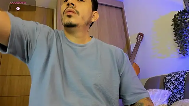 Snapshot of alejandro_stark chatting on June 2026 10:47:01 PM alejandro stark online show from June 2026 10:47:01 PM