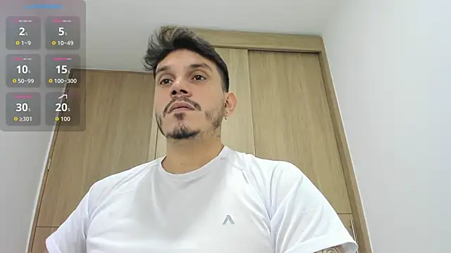 Snapshot of alejandro_stark chatting on October 2025 10:10:02 PM alejandro stark online show from October 2025 10:10:02 PM