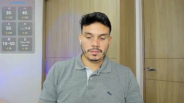 alejandro stark online show from October 2025 11:08:01 PM