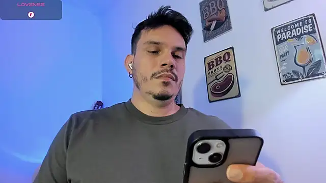 alejandro stark online show from February 2026 01:45:01 AM