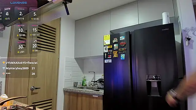 Snapshot of alejandro_stark chatting on October 2025 04:06:01 PM alejandro stark online show from October 2025 04:06:01 PM