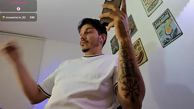 alejandro stark online show from February 2026 11:37:01 PM