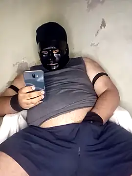 Snapshot of Kidding_Road chatting on March 2026 04:12:02 AM Kidding Road online show from March 2026 04:12:02 AM