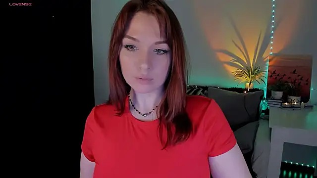 Snapshot of mia_x_love chatting on December 2024 04:39:01 PM mia x love online show from December 2024 04:39:01 PM