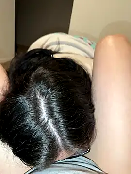 LiverandBrat77 online show from December 2025 01:17:01 AM