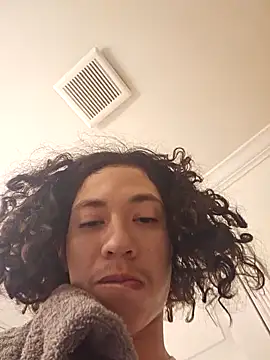 Snapshot of LiverandBrat77 chatting on February 2025 06:08:02 PM LiverandBrat77 online show from February 2025 06:08:02 PM