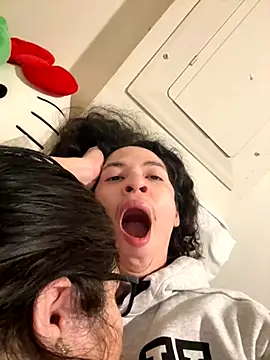 LiverandBrat77 online show from December 2025 04:11:02 AM