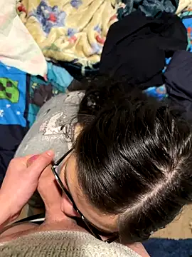 LiverandBrat77 online show from November 2025 04:55:02 PM