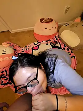 Snapshot of LiverandBrat77 chatting on September 2025 03:23:01 AM LiverandBrat77 online show from September 2025 03:23:01 AM