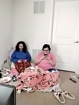 LiverandBrat77 online show from February 2026 05:12:02 PM