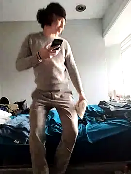 Snapshot of LiverandBrat77 chatting on January 2025 09:41:02 PM LiverandBrat77 online show from January 2025 09:41:02 PM