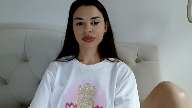 Snapshot of Mika_Gold chatting on June 2026 09:03:01 AM Mika Gold online show from June 2026 09:03:01 AM