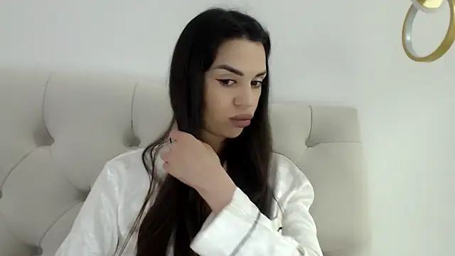 Mika Gold online show from February 2026 07:18:01 AM