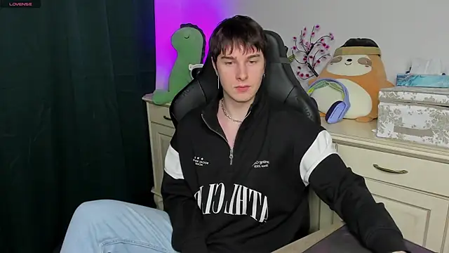 Vincent Strong online show from February 2026 05:54:02 PM