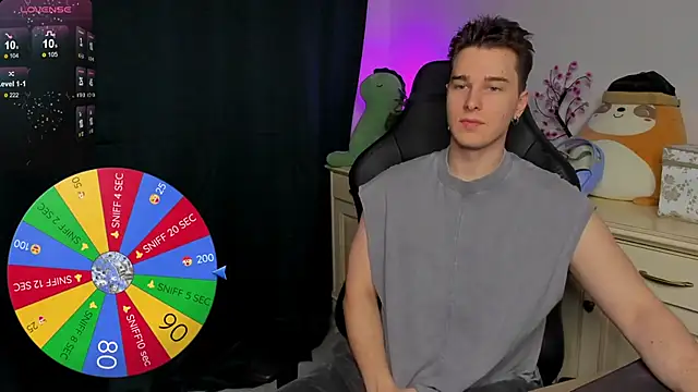 Vincent Strong online show from November 2025 09:21:02 AM