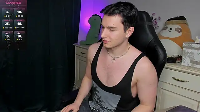 Vincent Strong online show from December 2025 01:46:01 PM