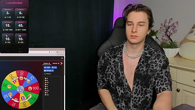 Vincent Strong online show from November 2025 09:03:02 AM