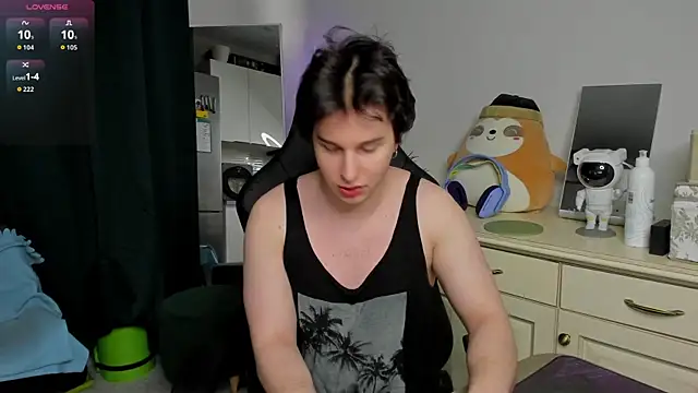 Vincent Strong online show from April 2026 02:35:01 PM