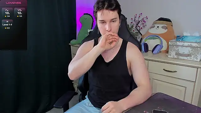 Vincent Strong online show from February 2026 08:45:02 AM