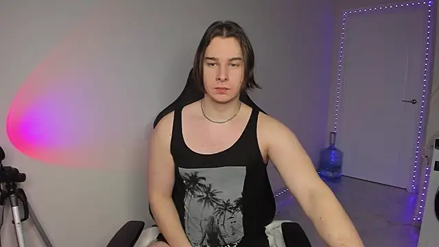 Snapshot of Vincent_Strong chatting on January 2025 07:53:02 AM Vincent Strong online show from January 2025 07:53:02 AM