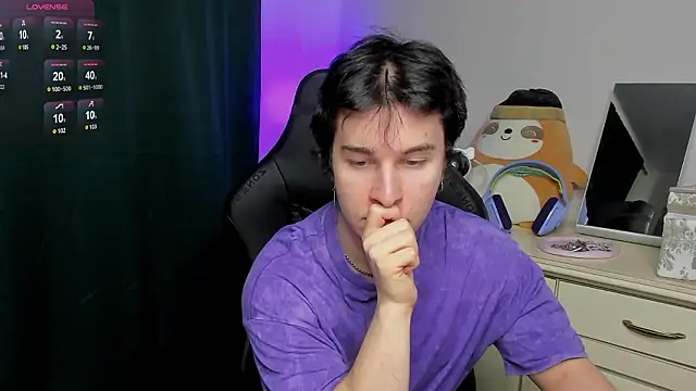 Vincent Strong online show from March 2026 01:52:02 PM