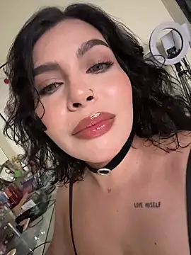 GigiiStone online show from March 2026 07:43:02 PM