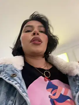 Snapshot of GigiiStone chatting on February 2025 07:41:02 PM GigiiStone online show from February 2025 07:41:02 PM