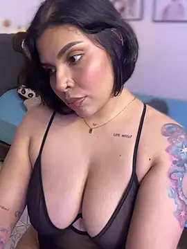 Snapshot of GigiiStone chatting on February 2025 11:41:02 PM GigiiStone online show from February 2025 11:41:02 PM