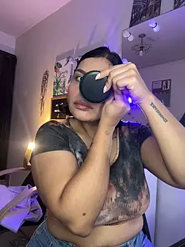 GigiiStone online show from January 2026 10:24:01 PM