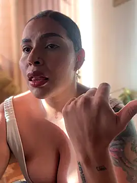 GigiiStone online show from November 2025 09:41:01 PM