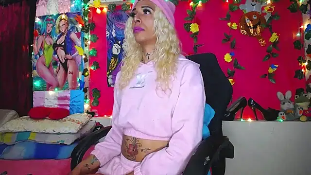 flaquita corall online show from October 2025 01:05:02 AM