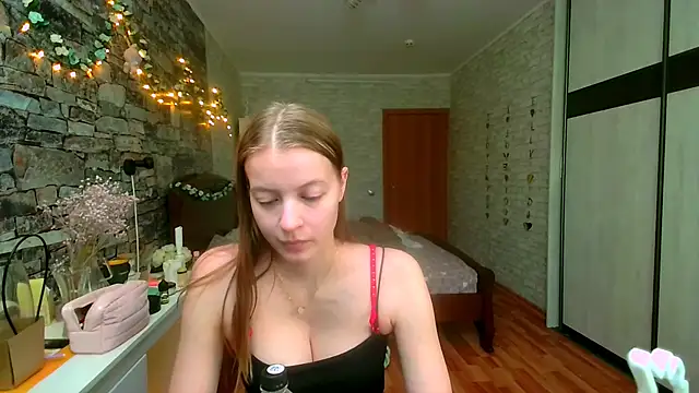   Aphrodita  wow   online show from March 2026 08:10:01 AM