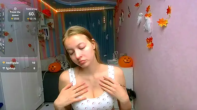   Aphrodita  wow   online show from November 2025 01:27:02 PM