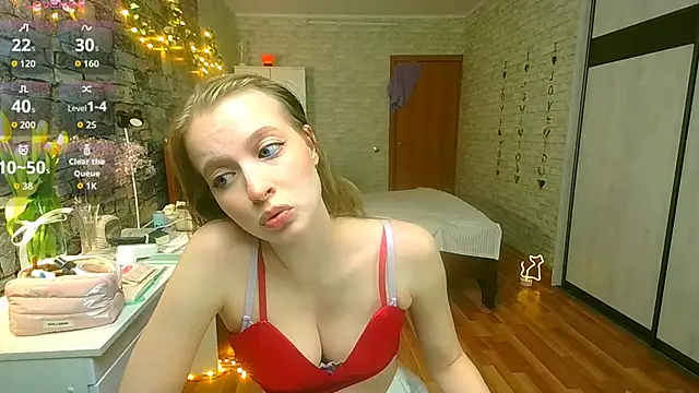   Aphrodita  wow   online show from March 2026 03:15:01 PM