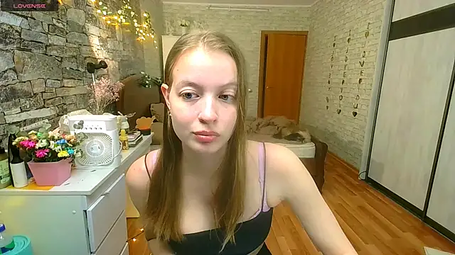   Aphrodita  wow   online show from May 2026 02:19:02 PM