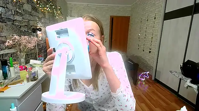   Aphrodita  wow   online show from April 2026 02:57:02 PM